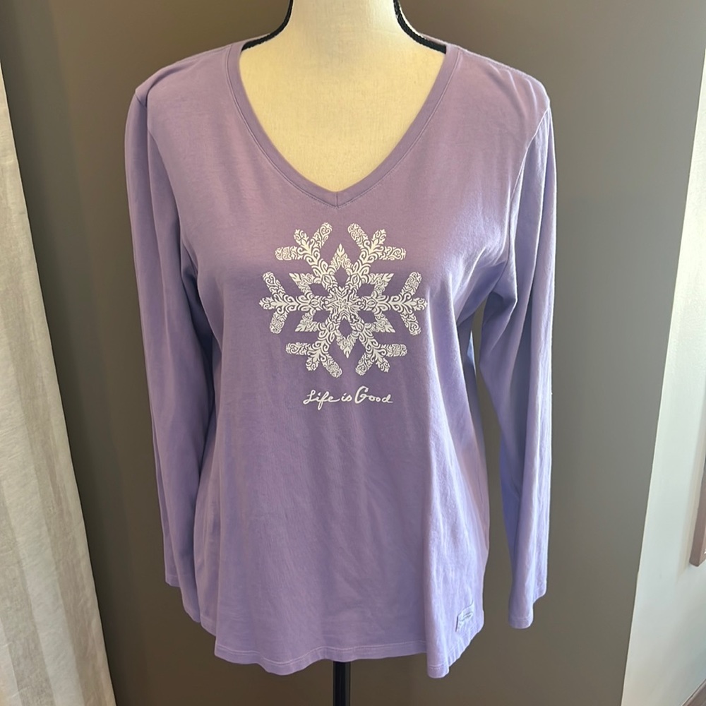 Life is good snowflake tee